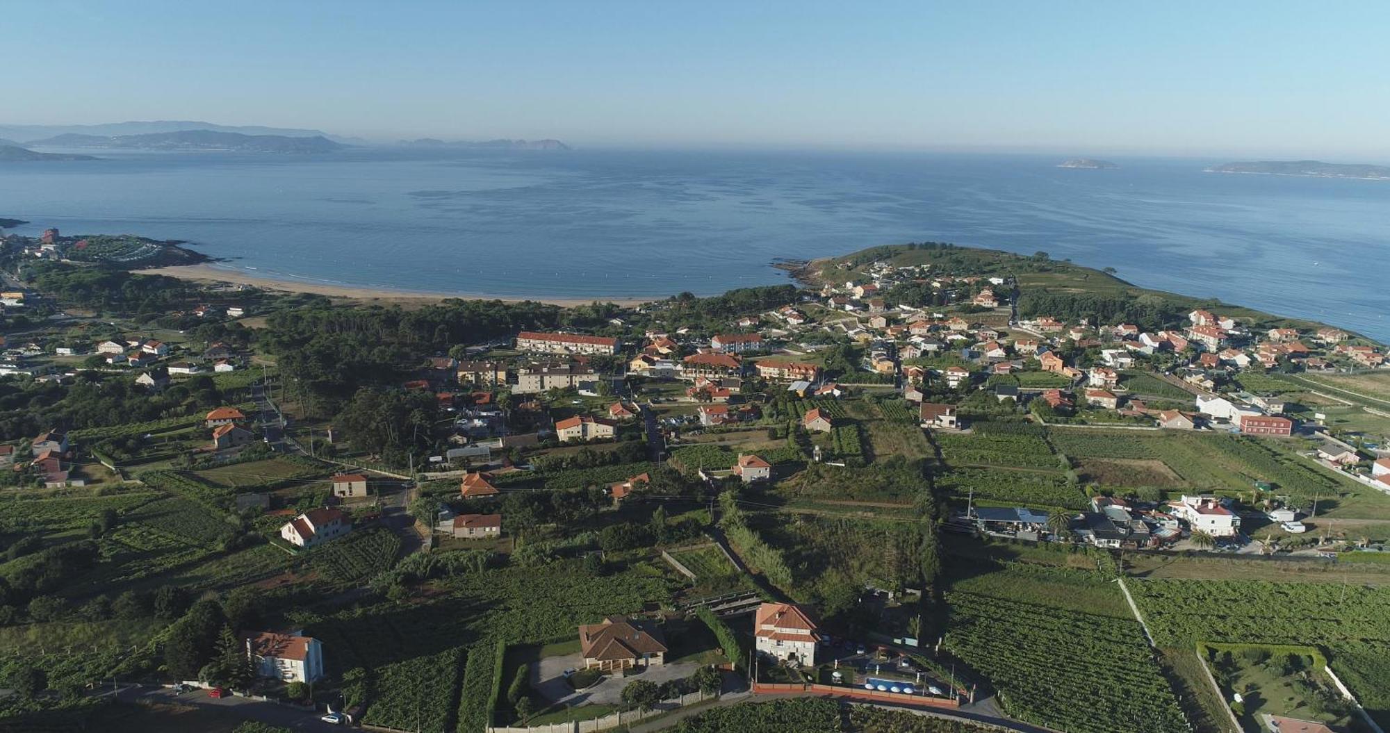 Pension Residencia Cecilia Aios Exterior photo