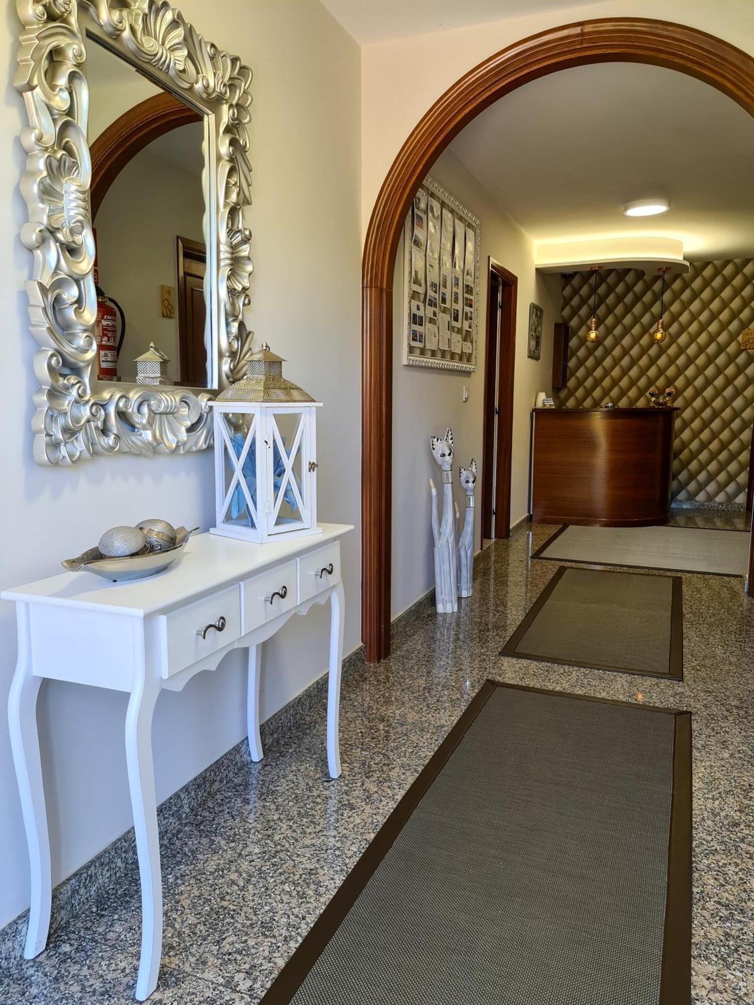 Pension Residencia Cecilia Aios Exterior photo