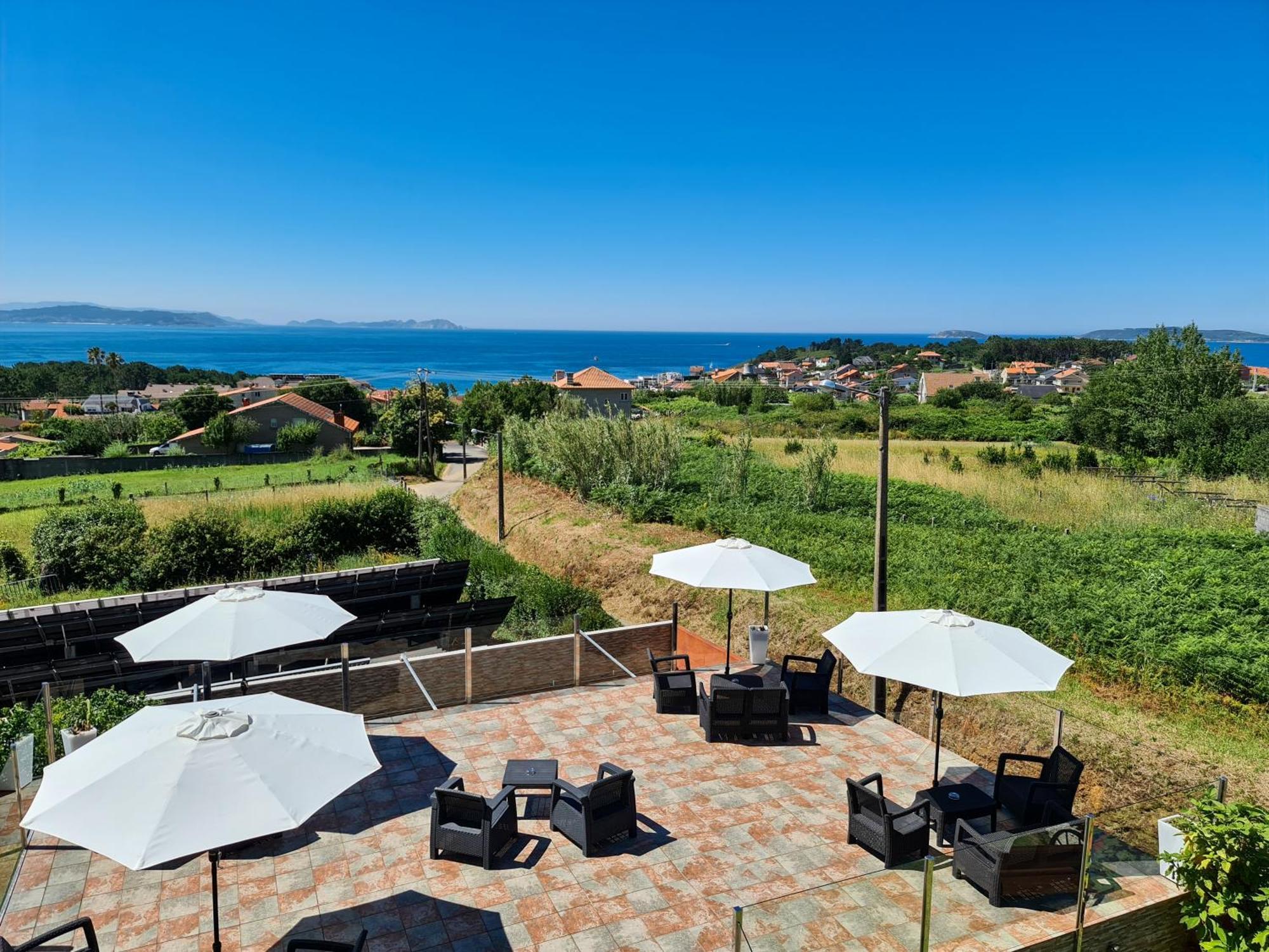 Pension Residencia Cecilia Aios Exterior photo