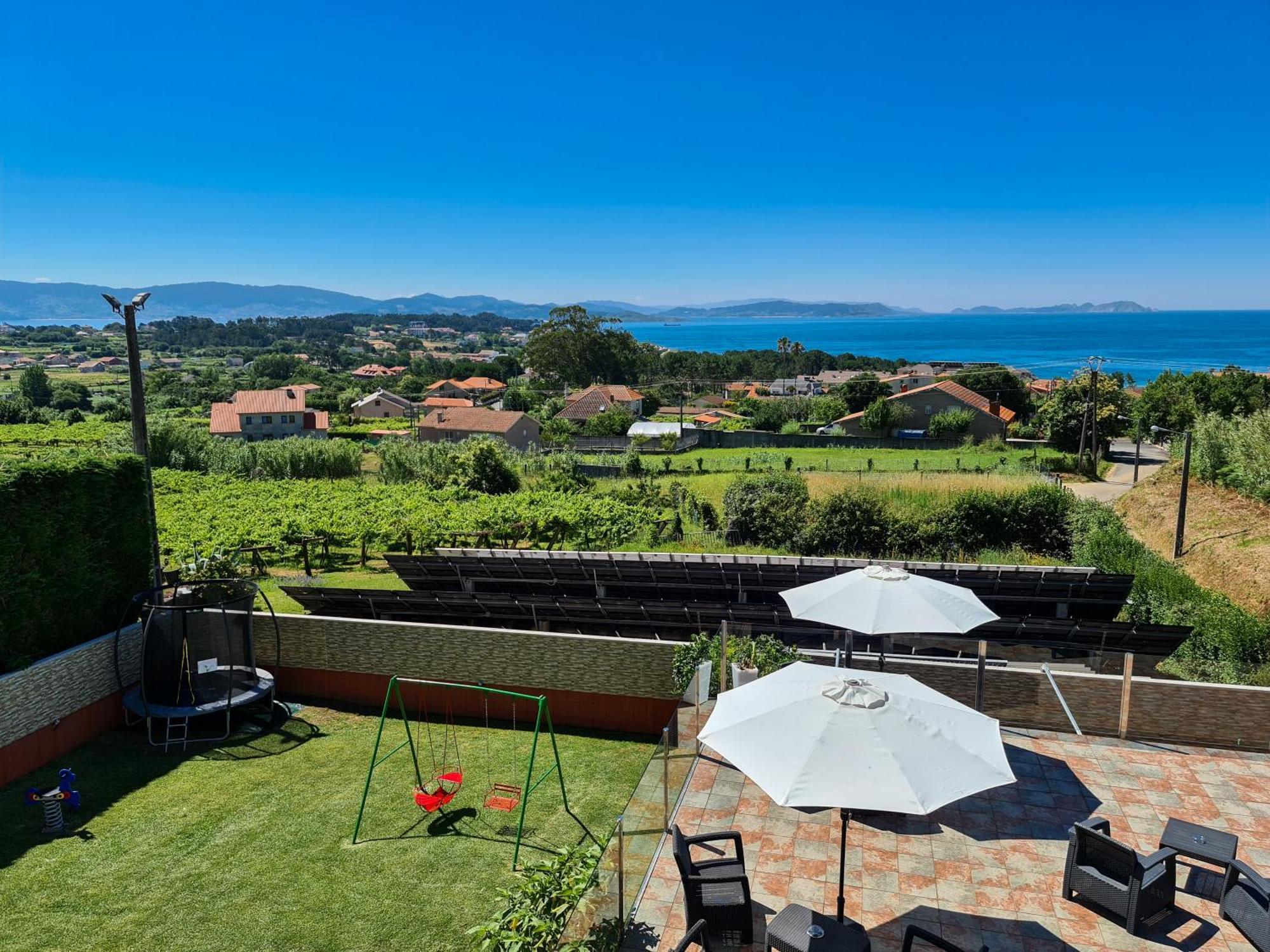 Pension Residencia Cecilia Aios Exterior photo