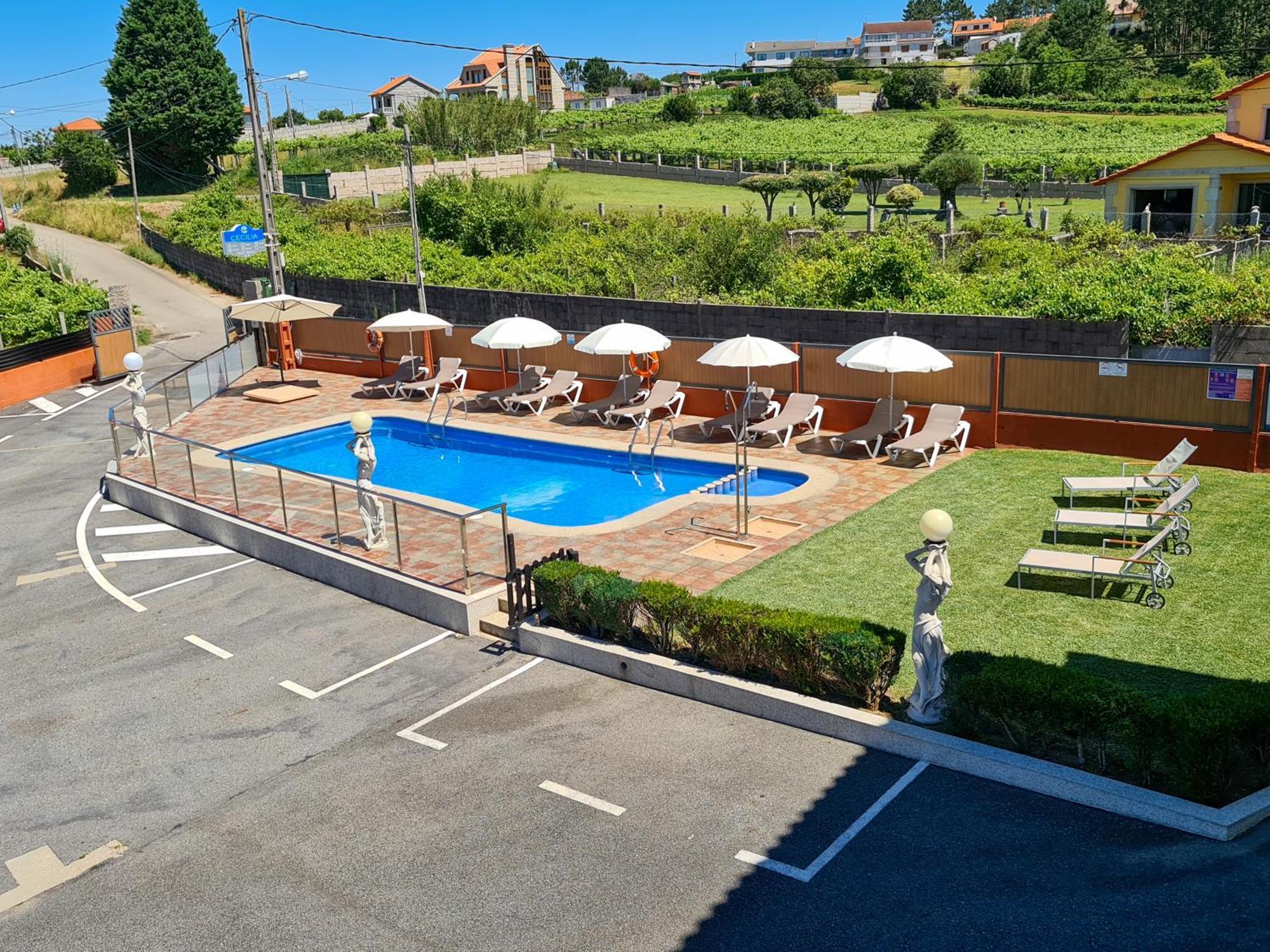 Pension Residencia Cecilia Aios Exterior photo