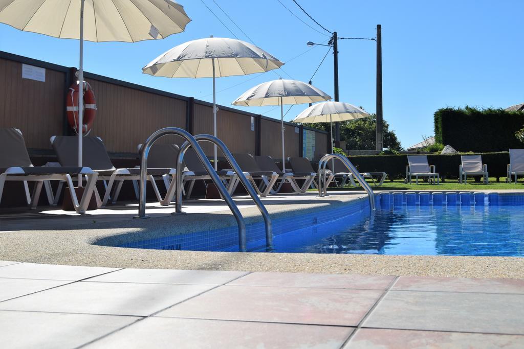 Pension Residencia Cecilia Aios Exterior photo