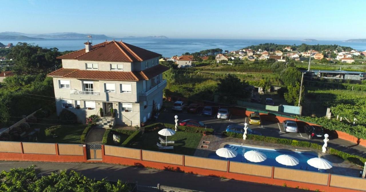 Pension Residencia Cecilia Aios Exterior photo